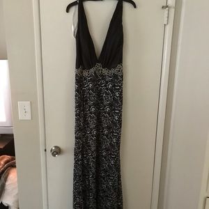 Terani lace gown, size 10. Like new. Worn once.